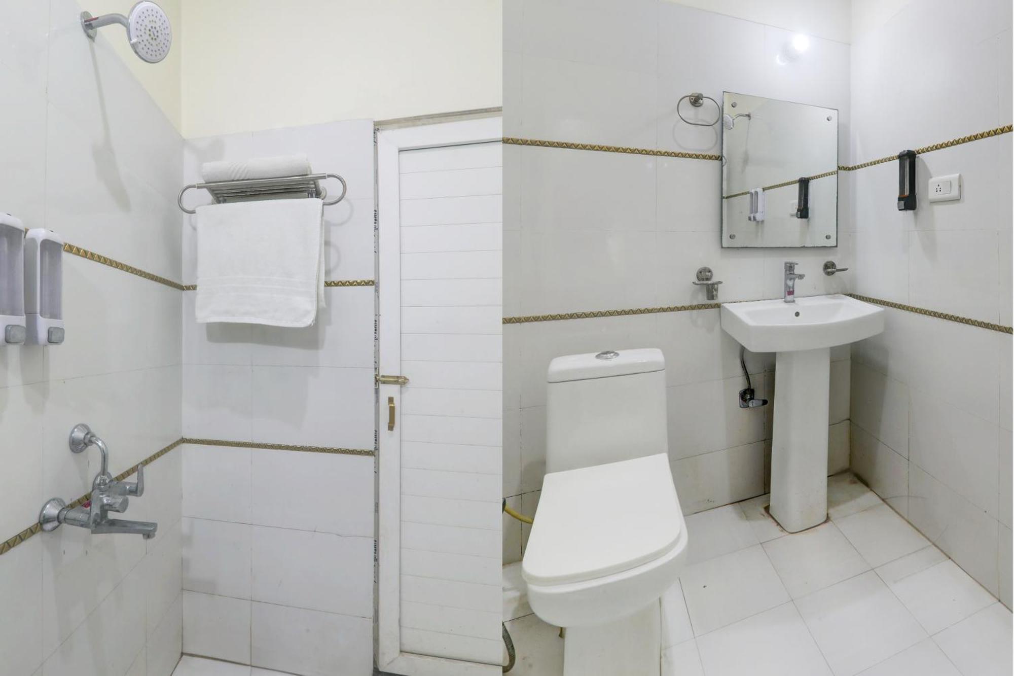 Super Hotel O Banthara Near Airport Banthra Sikandarpur エクステリア 写真