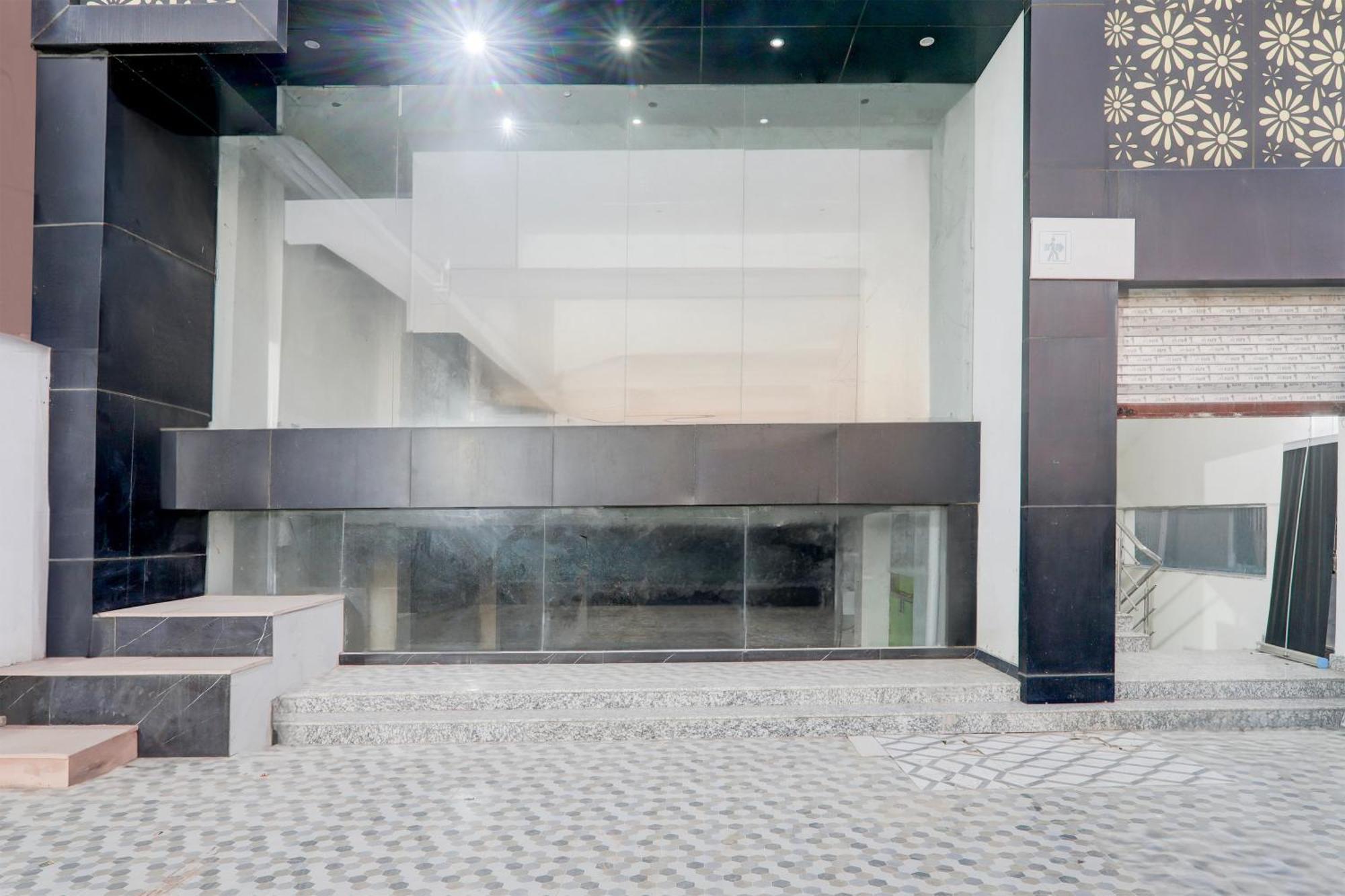 Super Hotel O Banthara Near Airport Banthra Sikandarpur エクステリア 写真
